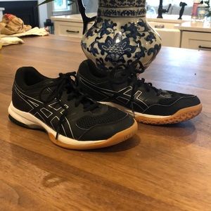 Asics gel rocket sneakers